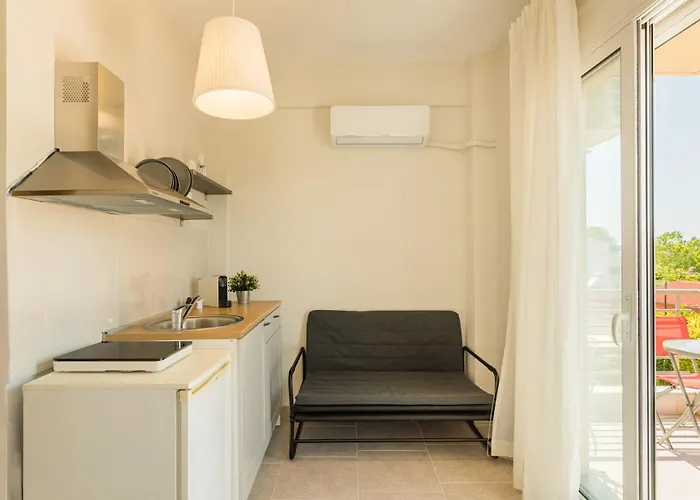 Forest View 公寓 *